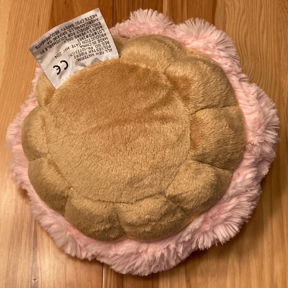 Squishables 7" Mini Cupcake - NWT RETIRED! - Picture 2 of 6